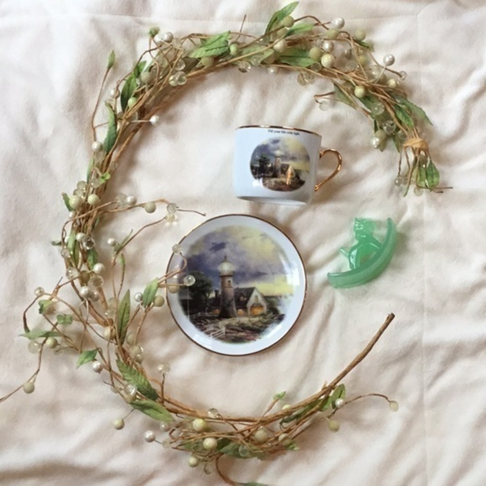 THOMAS KINKADE “Light in the Storm” Cup & Saucer